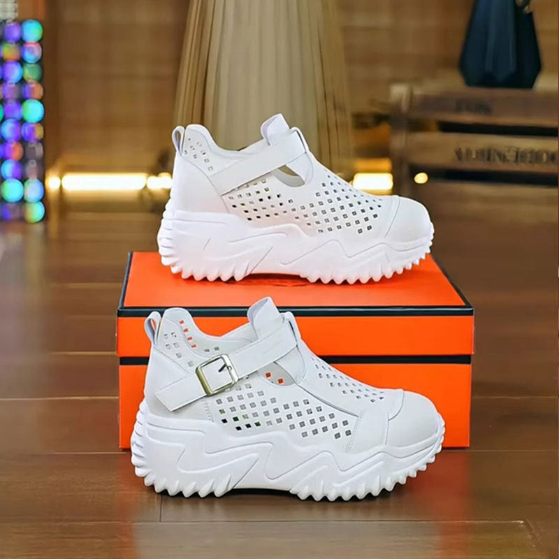 身長を6cmアップさせるメッシュサンダル
